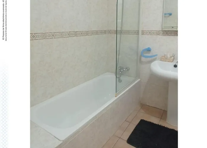 Marina Palace Vista Piscina 阿德耶